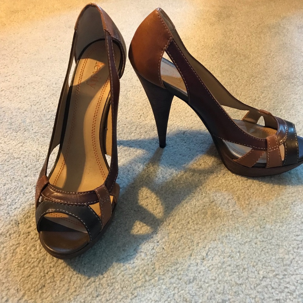 “Levity” pumps - Picture 2 of 2